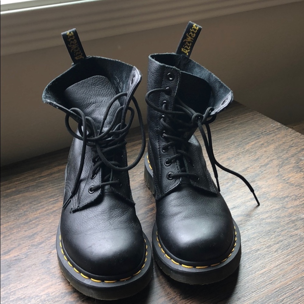 Dr Martens ‘pascal’ soft leather black boots